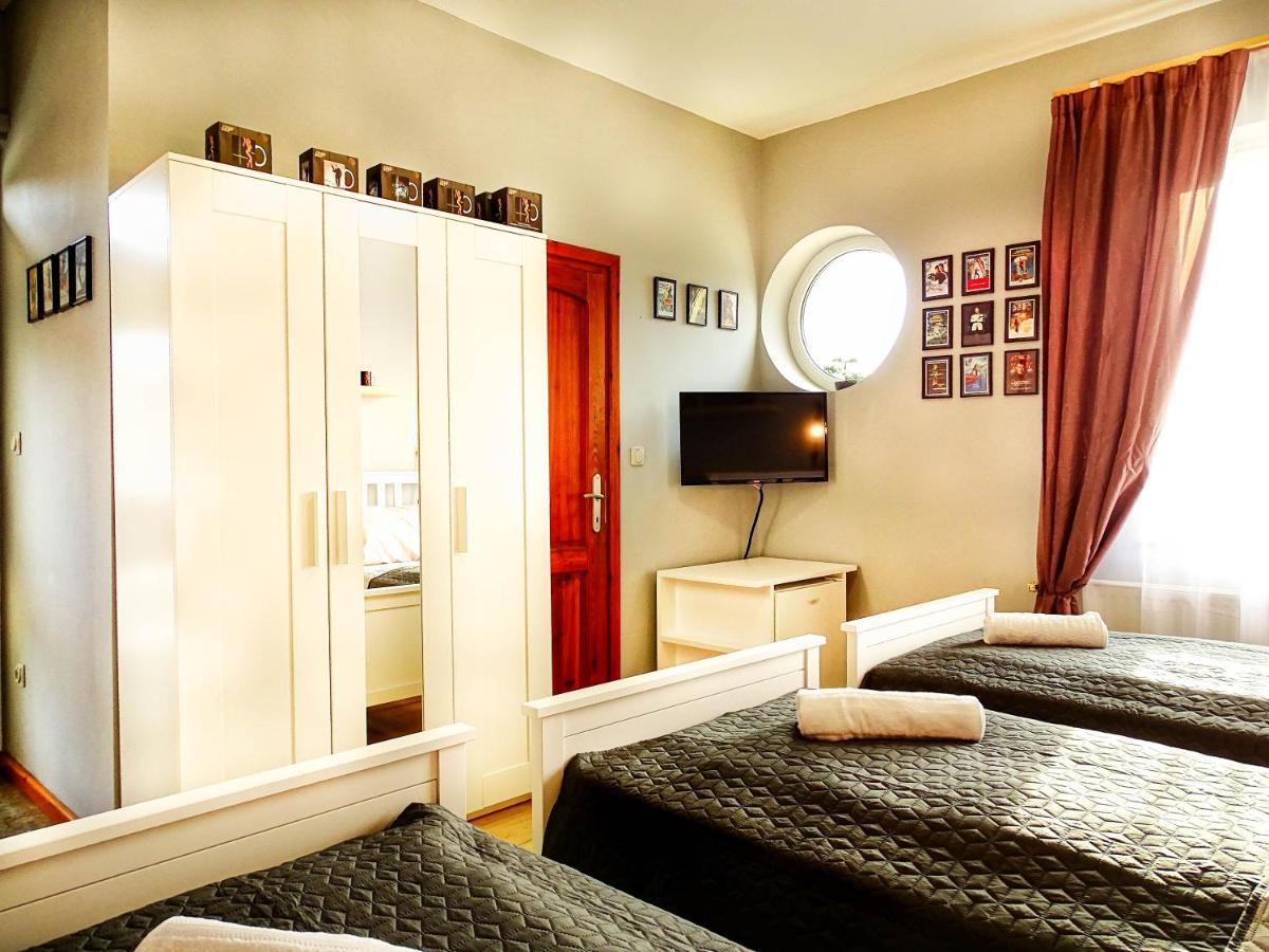 Notafa Vendeghaz Eger Hotel ภายนอก รูปภาพ