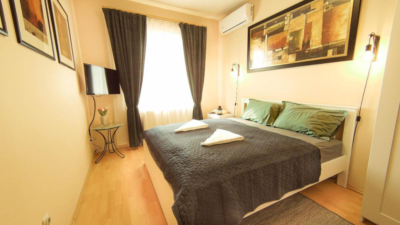 Notafa Vendeghaz Eger Hotel ภายนอก รูปภาพ